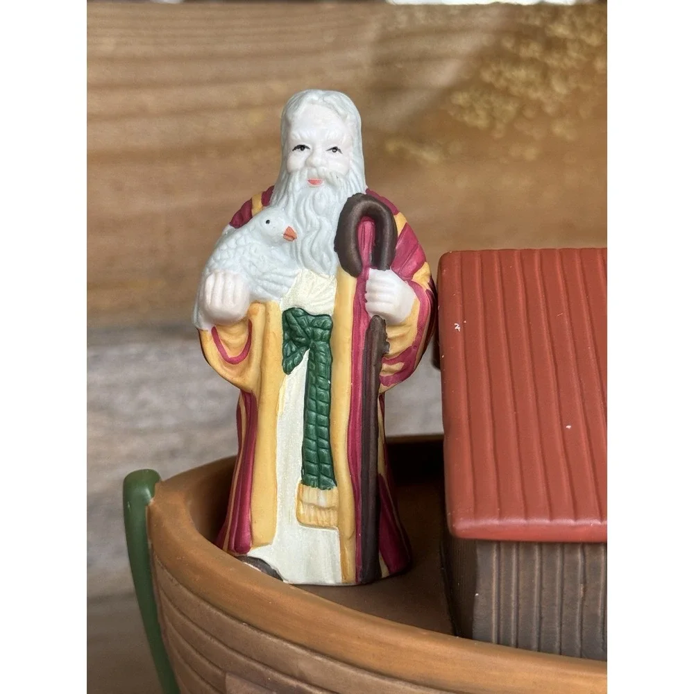 VNTG Caffco Ceramic‎ NINE Piece Noah's Ark Table Lamp Night Light With Animals